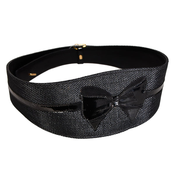 VALENTINO vintage belt from the 90s, wide leather and fabric Valentino Garavani belt with suede and patent leather bow appliqué.