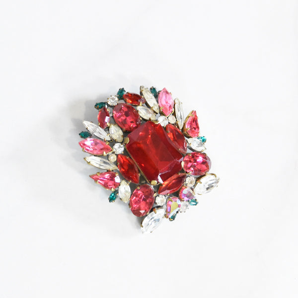 VINTAGE handmade brooch, 70s brooch with faceted crystals, handcrafted brooch, brooch with crystals in ruby, emerald, pink and white color.