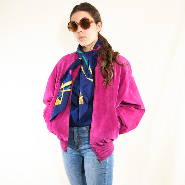 MALISY vintage suede bomber jacket in bold fuchsia, padded and satin-lined 90s vibrant suede bomber jacket, oversized jacket