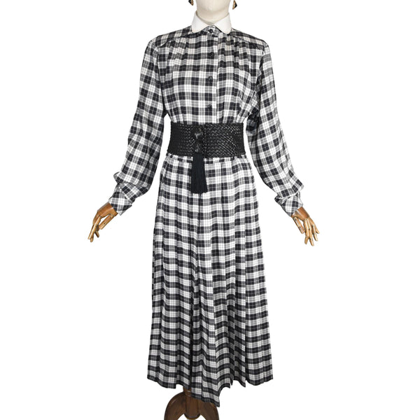 MAX MARAvintage ensemble, vintage black and white plaid cotton set, 1980s blouse and pleated skirt outfit, Italian designer two-piece set.