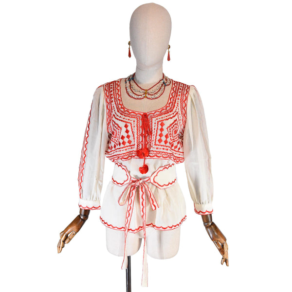 Blusa vintage de PINO LANCETTI: Top folk bohemio bordado de los años 70